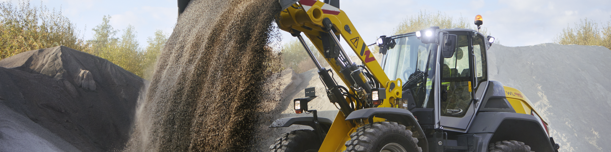Wacker Neuson wheel loader in action.